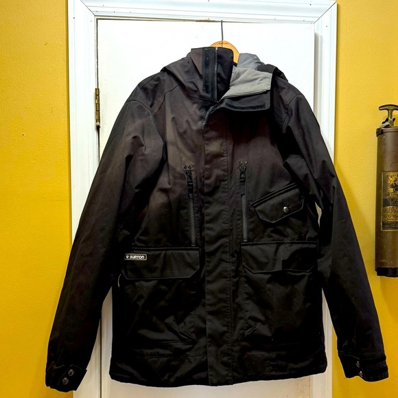 Burton Other - Burton The White Collection Men's Black Snowboard Jacket! EUC